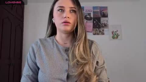 Snapshot of veronika__winslow_ chatting on February 2026 05:00:02 PM Vero online show from February 2026 05:00:02 PM