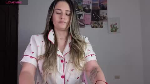 Snapshot of veronika__winslow_ chatting on February 2026 09:19:02 AM Vero online show from February 2026 09:19:02 AM