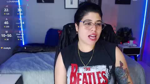 Snapshot of veronika_metalstar chatting on January 2025 02:43:02 AM Miss Veronika online show from January 2025 02:43:02 AM