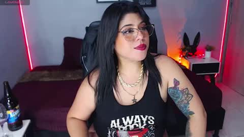 Snapshot of veronika_metalstar chatting on January 2025 12:48:02 AM Miss Veronika online show from January 2025 12:48:02 AM