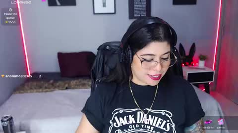 Snapshot of veronika_metalstar chatting on February 2025 01:09:02 PM Miss Veronika online show from February 2025 01:09:02 PM