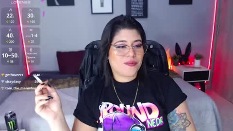 Snapshot of veronika_metalstar chatting on February 2025 03:16:01 PM Miss Veronika online show from February 2025 03:16:01 PM