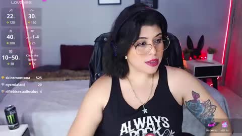 Snapshot of veronika_metalstar chatting on February 2025 01:40:01 PM Miss Veronika online show from February 2025 01:40:01 PM