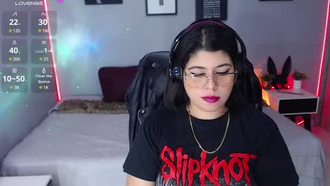 Snapshot of veronika_metalstar chatting on February 2025 04:26:01 PM Miss Veronika online show from February 2025 04:26:01 PM