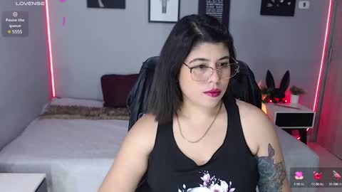 Snapshot of veronika_metalstar chatting on March 2025 02:51:02 AM Miss Veronika online show from March 2025 02:51:02 AM