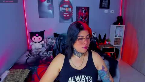 Snapshot of veronika_metalstar chatting on September 2025 11:37:01 AM Miss Veronika online show from September 2025 11:37:01 AM