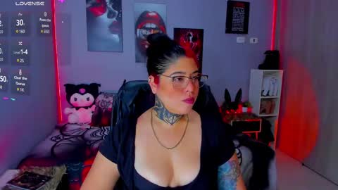 Snapshot of veronika_metalstar chatting on October 2025 08:15:01 AM Miss Veronika online show from October 2025 08:15:01 AM