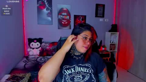 Snapshot of veronika_metalstar chatting on October 2025 09:21:01 AM Miss Veronika online show from October 2025 09:21:01 AM