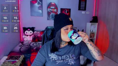 Snapshot of veronika_metalstar chatting on October 2025 09:34:02 AM Miss Veronika online show from October 2025 09:34:02 AM