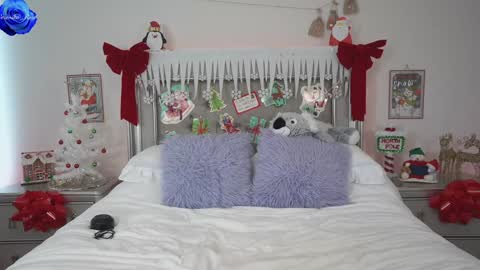 Snapshot of veronika_rose chatting on December 2024 05:11:01 PM Veronika Rose please click show more if you want to see more of my content online show from December 2024 05:11:01 PM