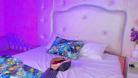 Veronika  online show from July 2026 01:31:01 PM