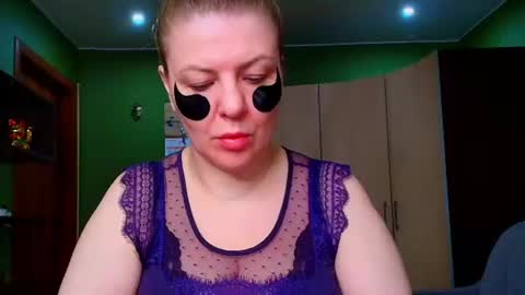 VeronikawGold online show from June 2026 07:38:01 PM