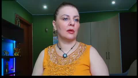 VeronikawGold online show from July 2026 06:07:01 PM