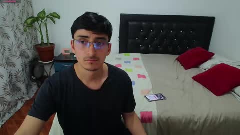 Snapshot of versatileguuy chatting on September 2025 02:46:02 AM versatileguuy online show from September 2025 02:46:02 AM