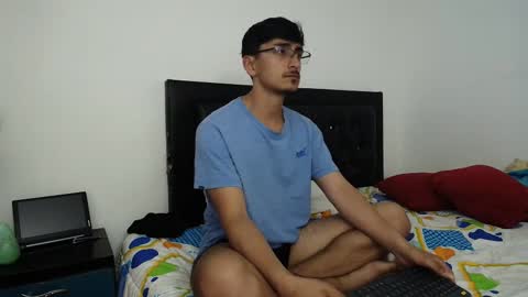 Snapshot of versatileguuy chatting on February 2026 02:07:03 AM versatileguuy online show from February 2026 02:07:03 AM