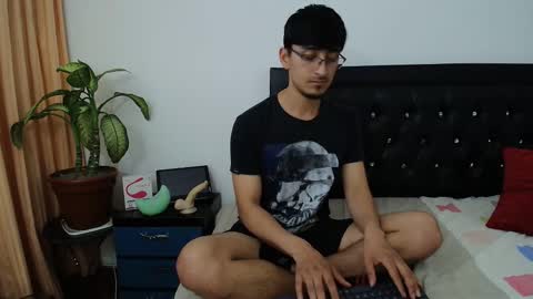 Snapshot of versatileguuy chatting on March 2026 01:55:02 AM versatileguuy online show from March 2026 01:55:02 AM