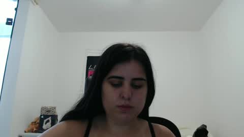 Snapshot of veruca99 chatting on November 2025 08:33:02 PM veruca99 online show from November 2025 08:33:02 PM