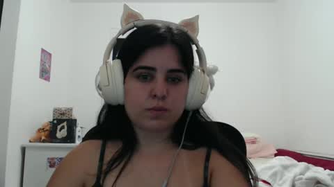 Snapshot of veruca99 chatting on November 2025 11:36:02 PM veruca99 online show from November 2025 11:36:02 PM