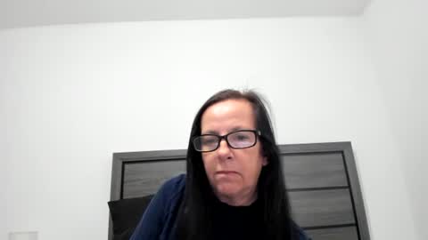 verysassypeachgoddess online show from November 2025 01:00:01 PM