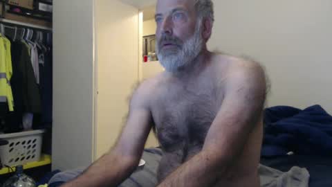 hairy man online show from February 2025 01:03:02 AM