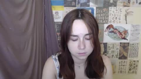 veryveryvery_shy online show from November 2025 12:05:01 PM