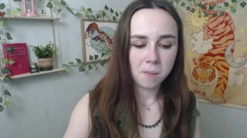 veryveryvery_shy online show from April 2026 05:47:01 PM