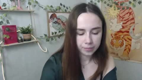 veryveryvery_shy online show from April 2026 05:43:01 AM