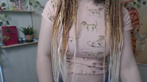 veryveryvery_shy online show from May 2026 05:46:02 AM