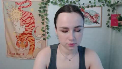 veryveryvery_shy online show from May 2026 05:47:01 AM