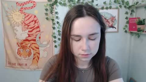 veryveryvery_shy online show from June 2026 05:54:02 AM