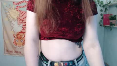 veryveryvery_shy online show from June 2026 05:45:02 AM