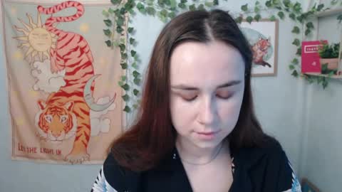 veryveryvery_shy online show from June 2026 05:30:01 AM