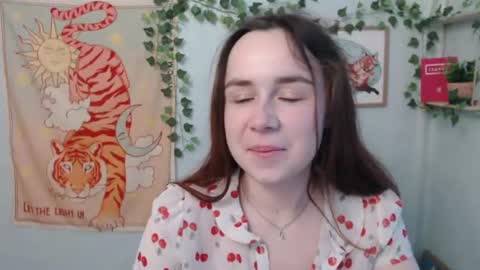 veryveryvery_shy online show from June 2026 05:43:02 AM