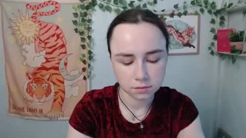 veryveryvery_shy online show from June 2026 05:34:01 AM