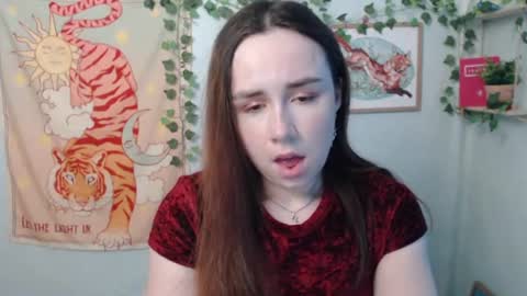 veryveryvery_shy online show from July 2026 05:44:02 AM