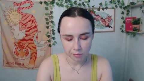 veryveryvery_shy online show from July 2026 06:05:01 AM