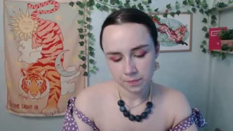 veryveryvery_shy online show from July 2026 05:36:01 AM