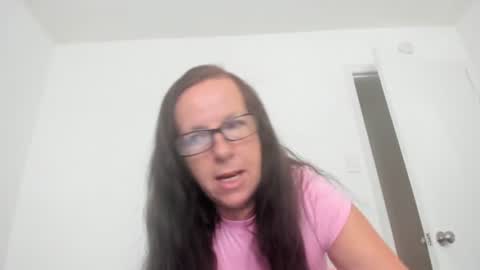 Snapshot of veryysassypeachgoddess chatting on August 2026 12:37:01 PM VeryySassyPeachGoddess online show from August 2026 12:37:01 PM