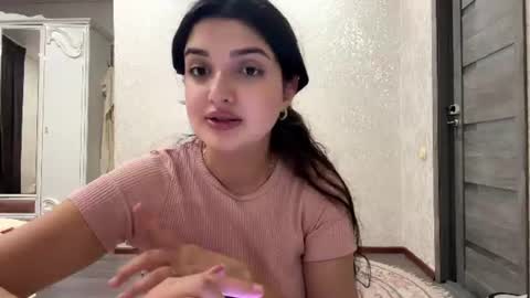 Izzabel online show from July 2026 08:52:02 PM