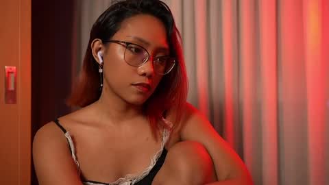 Vexa Nyx online show from May 2026 03:41:01 PM