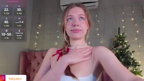 Snapshot of vi__sky chatting on January 2026 05:22:01 AM Alice please dont forget to thumbs up me online show from January 2026 05:22:01 AM