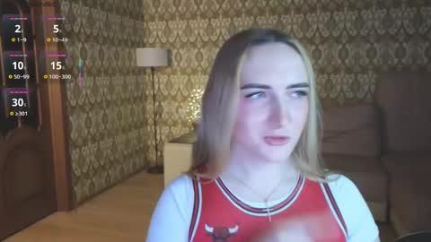 Snapshot of vi_luxxxy chatting on May 2026 02:09:02 AM vi_luxxxy online show from May 2026 02:09:02 AM