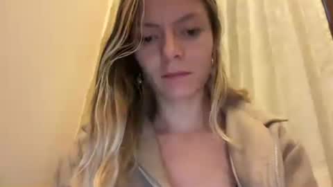 papichulo y mamichula online show from July 2026 10:49:02 PM