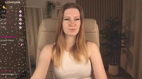 Snapshot of viamltdreamer chatting on October 2025 02:20:01 AM viamltdreamer online show from October 2025 02:20:01 AM