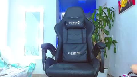 Snapshot of viannca__ chatting on December 2024 09:24:01 PM Ariana online show from December 2024 09:24:01 PM