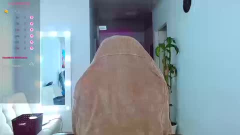 Snapshot of viannca__ chatting on September 2025 09:59:02 PM Ariana online show from September 2025 09:59:02 PM