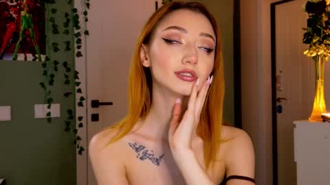 VIARESS online show from September 2025 04:08:01 PM