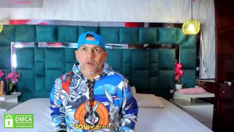 Snapshot of vicesweet chatting on February 2026 06:03:02 AM antonia y andrew online show from February 2026 06:03:02 AM