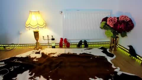 ViciousQueenu can call me Laura online show from January 2025 07:53:02 AM