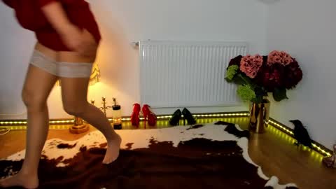 ViciousQueenu can call me Laura online show from January 2025 07:57:01 AM